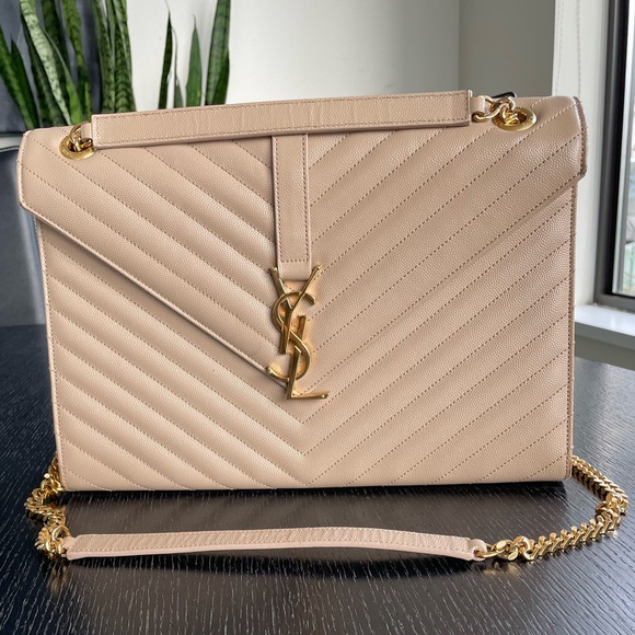 Saint Laurent Nude Bag With Gold Chain, Front Flap, Shoulder Bag - Picture 4 of 13